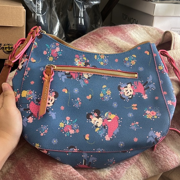 Dooney & Bourke x Disney Minnie Mouse Crossbody - Picture 2 of 8